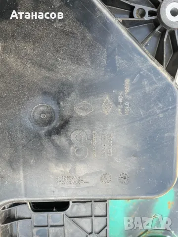 Renault Megane Adblue резервоар с помпа, снимка 5 - Части - 49120880