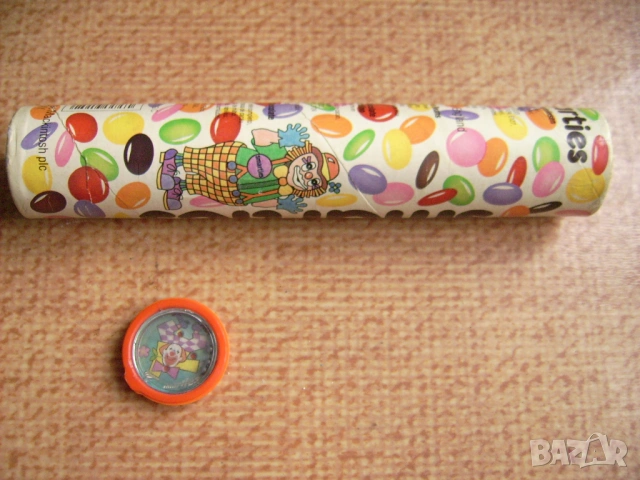 Кутийка от дражета Смартис с игра с топчета- за колекционери