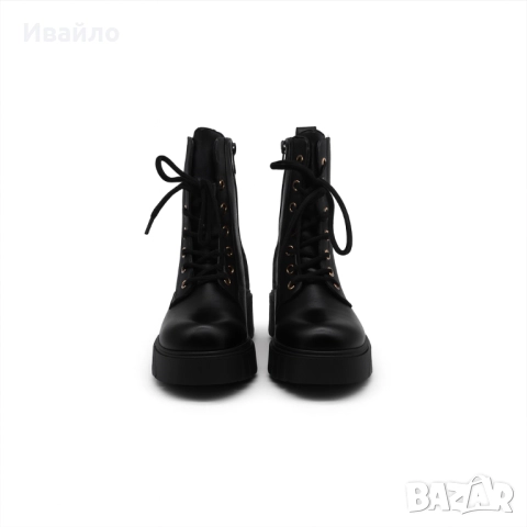 Дамски черни боти от еко кожа със златист акцент и масивна подметка, снимка 2 - Дамски боти - 52203218