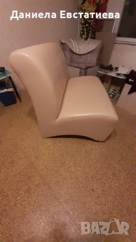 Продавам бежов диван в отлично състояние. Цена 100 лева. 0879603073, снимка 1