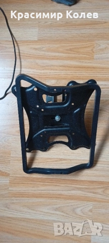 Телевизор AKAI 30 инча със стойка за стена, снимка 2 - Телевизори - 54045739