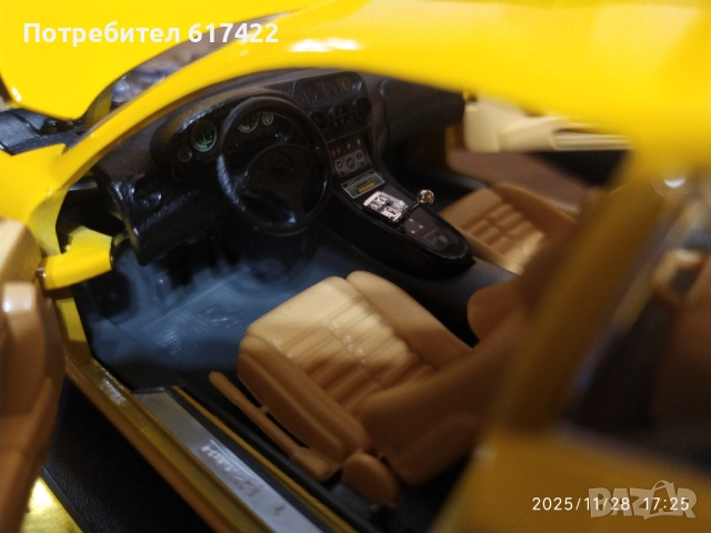 1:24 Метален модел на Ferrari 550 Maranello -Burago, снимка 11 - Колекции - 52576878