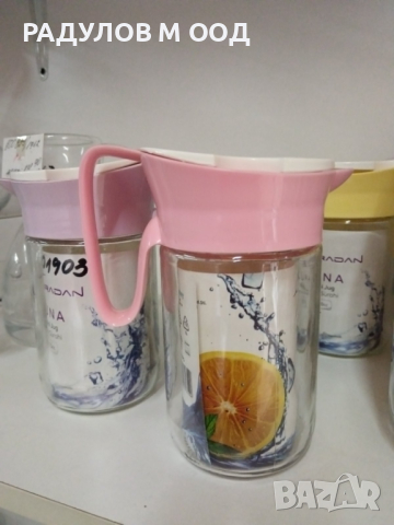 Стъклена каничка 720мл с пластмасов капак / 201903