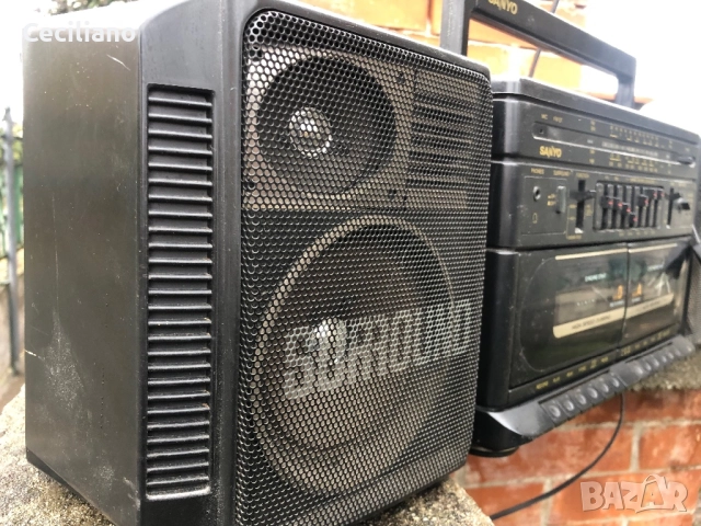 Радиокасетофон Sanyo-70лв, снимка 2 - Радиокасетофони, транзистори - 52679922