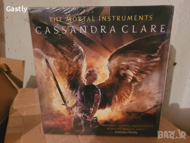 The Mortal Instruments Boxset, снимка 3 - Художествена литература - 52692215