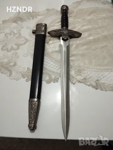 Кинжал хитлерийска свастика гравиран орел и счупен кръст