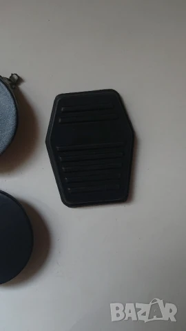 Капачки за предна и задна броня за форд фокус. Нова гума педали за форд фокус. , снимка 4 - Аксесоари и консумативи - 51271190