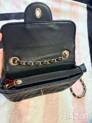 Chanel Чанта , снимка 3 - Чанти - 54245835