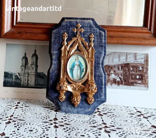 Стар католически домашен иконостас