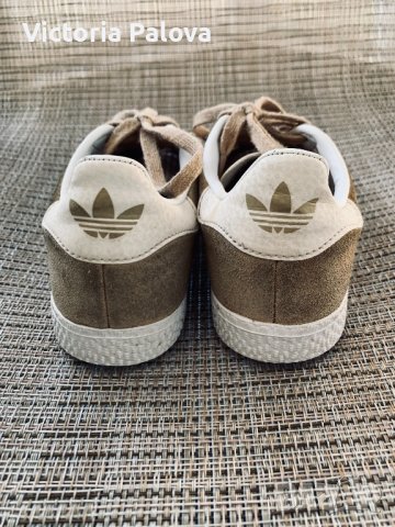 Детски леки маратонки ADIDAS GAZELLE оригинал, снимка 2 - Детски маратонки - 36988268