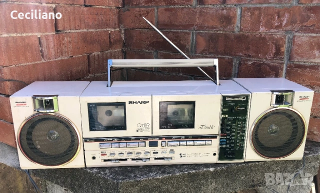 Радиокасетофон SHARP QT 89