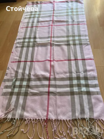 Розов шал Burberry, снимка 2 - Шалове - 47833569