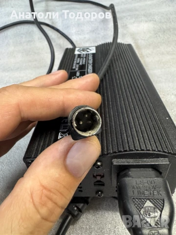 Оргинално зарядно за триколка, снимка 7 - Друга електроника - 51075318