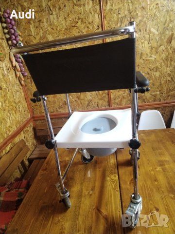 Санитарен тоалет стол с вдигащи се подлакътници за баня и тоалет. Подходящ за възрастни, оперирани, , снимка 4 - Тоалетни столове - 42221080