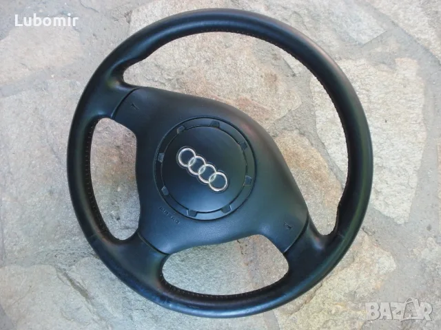 Волан трилъчев, кожен с айр-бег - Audi A3,A4,A6 и други ! , снимка 2 - Части - 55184314