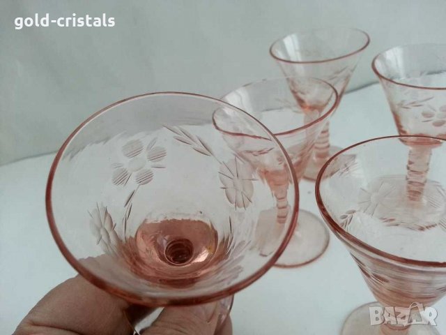 Антикварни чашки  за ракия цветно розово стъкло, снимка 8 - Антикварни и старинни предмети - 31029183