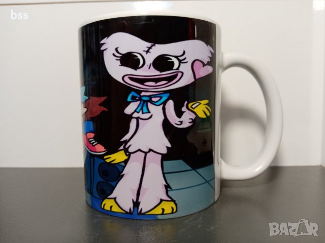 Бяла порцеланова чаша на Хъги Лъги / Huggy Wuggy, снимка 2 - Чаши - 37049278