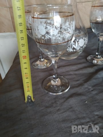 стъклен сервиз-гарафа с 4 чаши, снимка 4 - Сервизи - 36757935