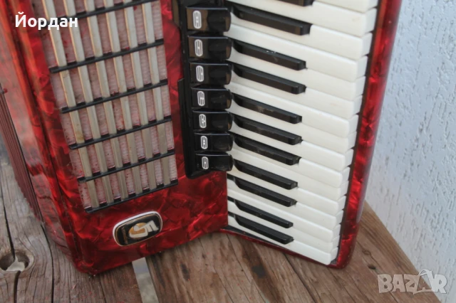 Акордеон ''Weltmaister Stela'', снимка 9 - Акордеони - 51195274
