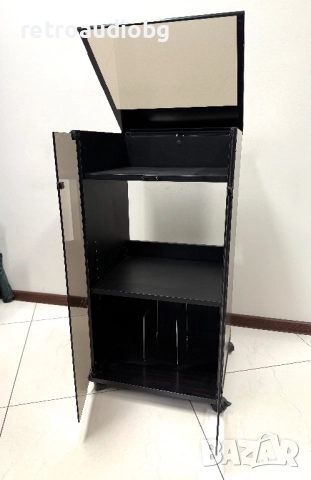 🔊Колекционерски аудио рак шкаф SANYO с място за плочи🔊, снимка 2 - Аудиосистеми - 52937969