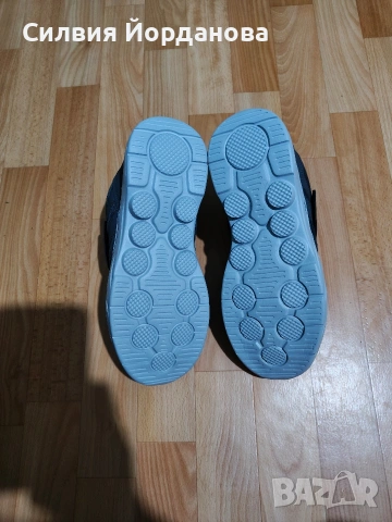 Продавам чисто нови маратонки , снимка 7 - Маратонки - 53259823