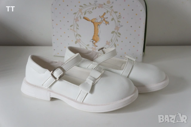 НОВИ бели официални обувки 34/35номер, 21.6см стелка.