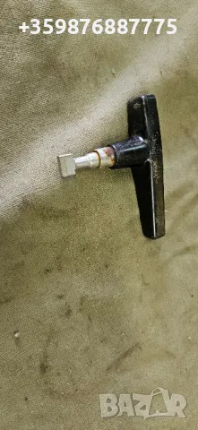 Инструмент ключ секретен ретро соц 