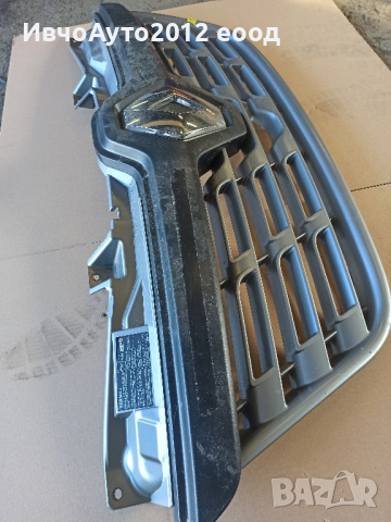 решетка предна оригинална 623102803R Renault master 15-19г, снимка 3 - Части - 44817899
