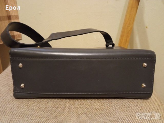 LANCEL-Маркова чанта.мадеин Франция, снимка 8 - Чанти - 29647694