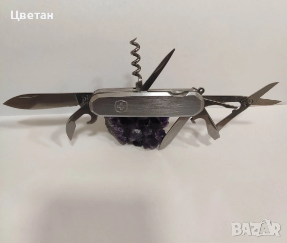 Wenger Metal 50 Швейцарско ножче Victorinox, снимка 5 - Антикварни и старинни предмети - 53092868