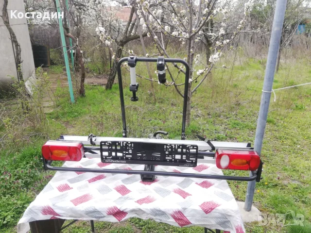 Багажник за 2 колела за теглич Uebler fahrradtrager