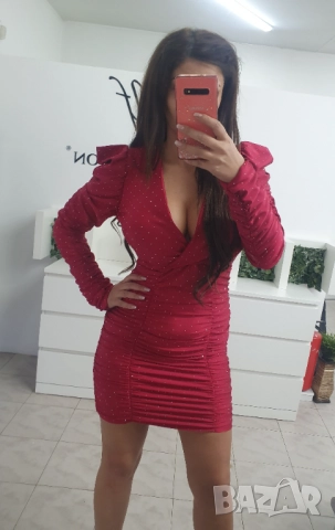 Рокля с камъни 