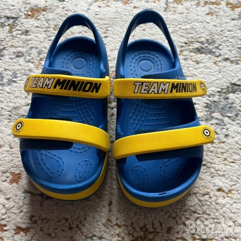 Пантофи и сандали, снимка 2 - Детски пантофи - 54087599