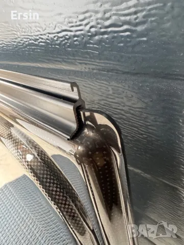 Прозорец Dometic с размер 900х520 (Има много малка забележка която се вижда на снимките), снимка 10 - Къмпинг мебели - 49897930