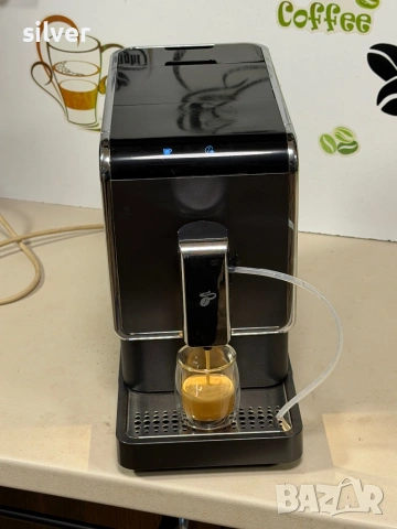 Кафемашина кафе автомат Tchibo cappuccino с гаранция, снимка 4 - Кафемашини - 54303450