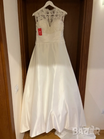 НОВА JJ`S HOUSE Булчинска рокля дълга с шлейф М L булченска сватбена, снимка 7 - Сватбени рокли - 52329555