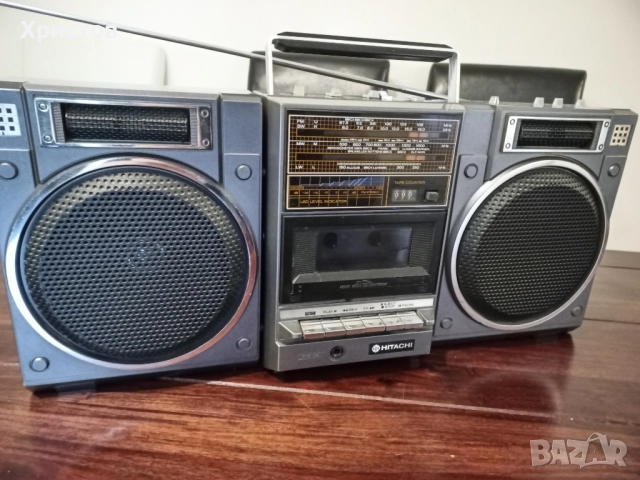 Hitachi радио касетофон 