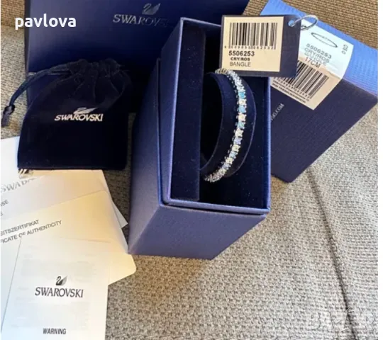 Нова Swarovski гривна оригинална е, снимка 4 - Гривни - 48025360