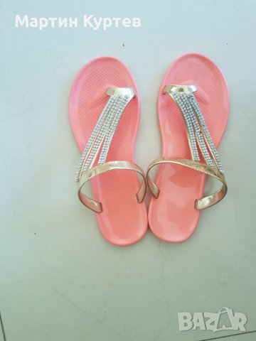 Дамски спортни обувки и ефектни плажни чехли, снимка 5 - Дамски ежедневни обувки - 38489217