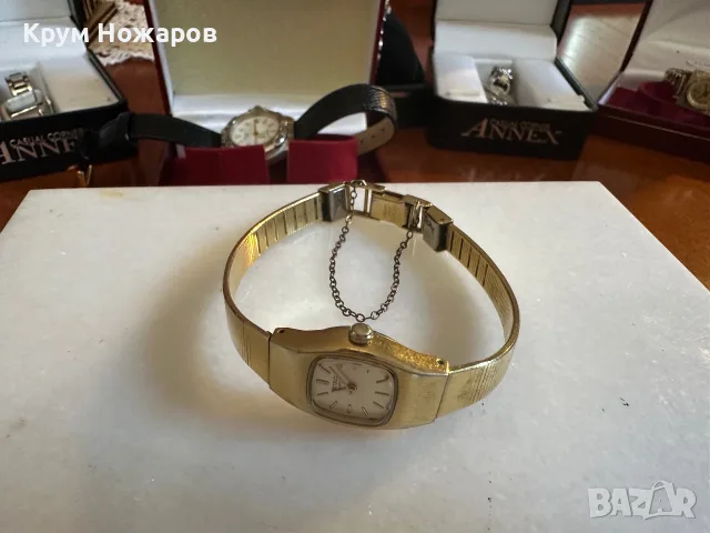 Продавам  Сейко Дамски кварцов часовник със позлата, много добро състояние работи перфектно , снимка 7 - Дамски - 55878782