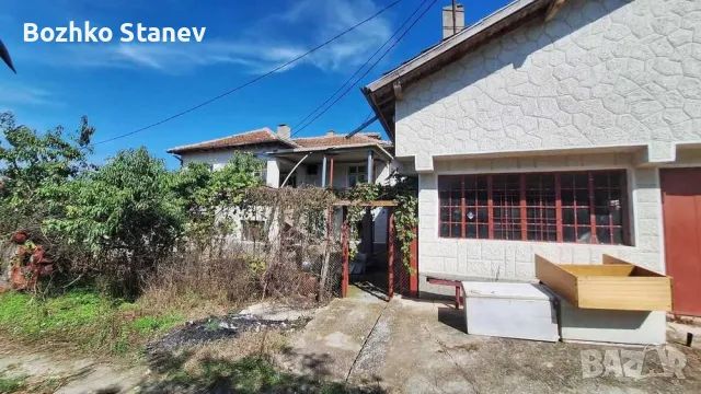 Продавам две къщи в Пчелник, снимка 2 - Къщи - 49296804
