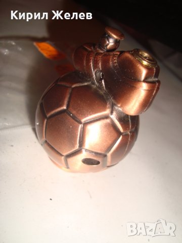 МЕТАЛНА ФУТБОЛНА ЗАПАЛКА ФУТБОЛНА ТОПКА ОБУВКА за КОЛЕКЦИЯ или ПОДАРЪК ТЕМАТИЧНА СПОРТНА ГАЗОВА 8736, снимка 4 - Колекции - 31857071