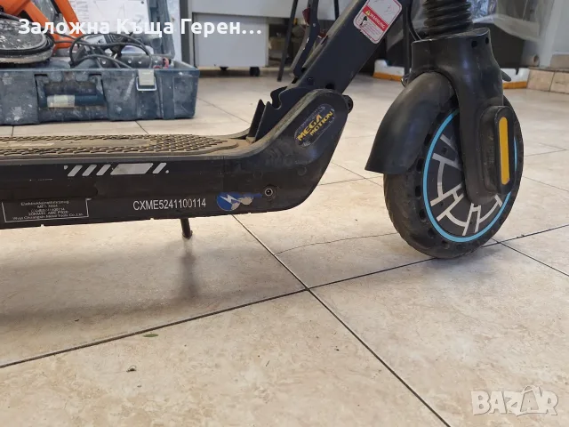 Електрическа тротинетка mega motion me5 e-scooter, снимка 5 - Скутери и тротинетки - 56473545