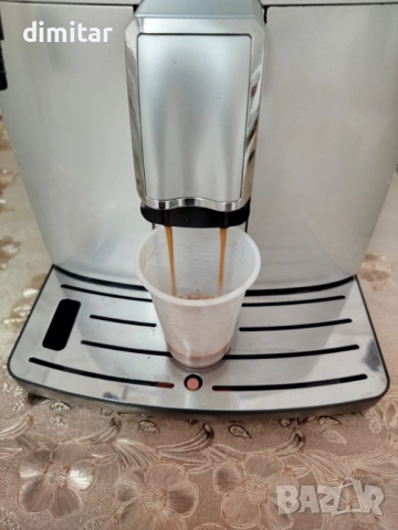 Кафе автомат Saeco Intelia, снимка 4 - Кафемашини - 51544234