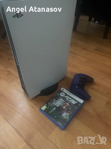 Плейстейшън 5 със стойка и fc26, снимка 3 - PlayStation конзоли - 53980019