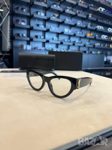 очила с калъф ysl saint laurent