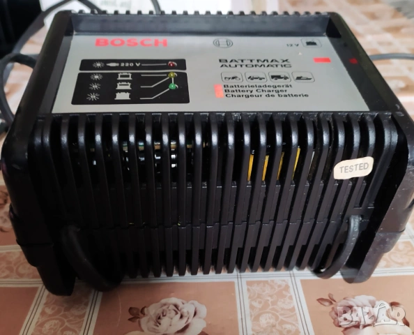 Зарядно за акумулатор BOSCH BATTMAX Automatic 12V, снимка 2 - Аксесоари и консумативи - 54014097