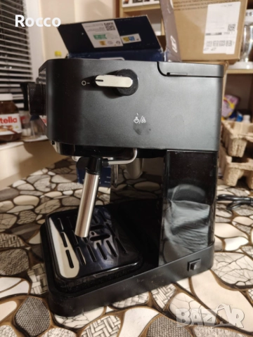 Кафе машина Делонги, снимка 2 - Кафемашини - 51619424