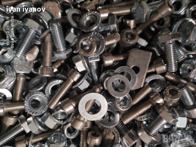 Болтове и Гаика, снимка 2 - Резервни части за машини - 33705408