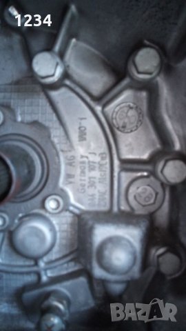 Скоростна кутия за golf 6 1,4tsi, снимка 2 - Части - 34103315